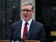 Starmer: Rejim Değişimi Gökyüzünden Olmaz