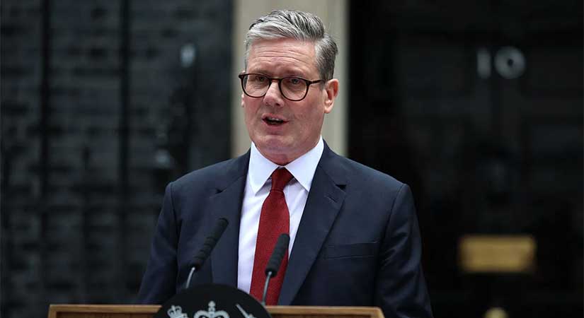 Starmer: Rejim Değişimi Gökyüzünden Olmaz