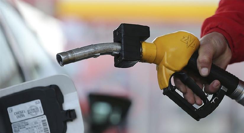 Akaryakıt fiyatlarındaki artışta yükü devlet üstlenecek. Eşel mobil sistemi devreye girdi
