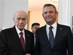 Bahçeli’den Özel’e telefon