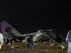 Bolivya’da para taşıyan askeri uçak düştü