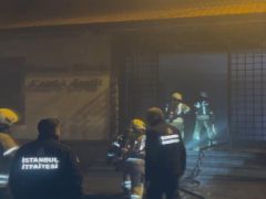 Camide gece yarısı yangın çıktı