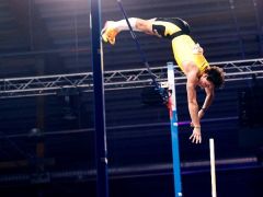 Duplantis 15’inci kez dünya rekorunu kırdı