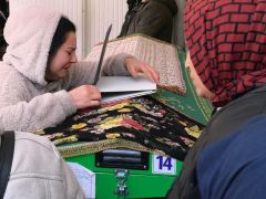 El freni çekilmeyen otomobil can aldı. Küçük Öykü’ye annede acı veda