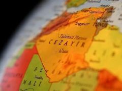 Eski Cezayir Cumhurbaşkanı Zerval hayatını kaybetti