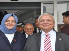 İki eski bakan kazada yaralandı, soruşturma başladı