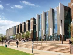 İngiliz üniversitesinde menenjit salgını: 2 kişi öldü