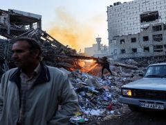 İran’da savaşı Tahranlılar anlattı. “Sanki sığınak delici bombalar yağıyor”