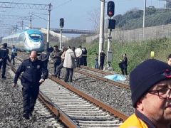 Kocaeli’de hızlı trenin çarptığı yaya hayatını kaybetti