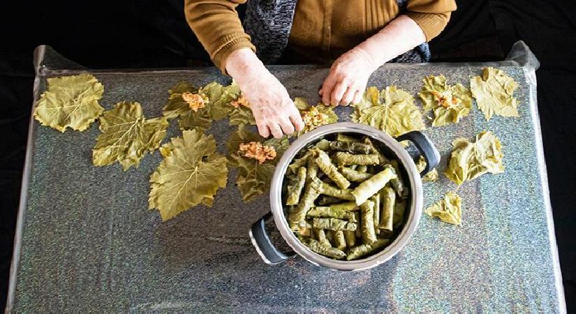 Lokum gibi sarma yapmanın püf noktasıymış! Kalitesi ışığa tutunca anlaşılıyor