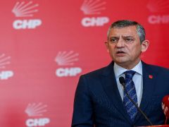 Özgür Özel’den liderlere bayram tebriği