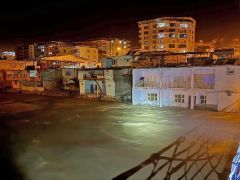 Siirt’te sel alarmı: Riskli binalar tahliye edildi