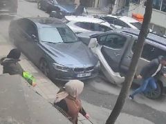 Sultangazi’de trafik kavgası kamerada!