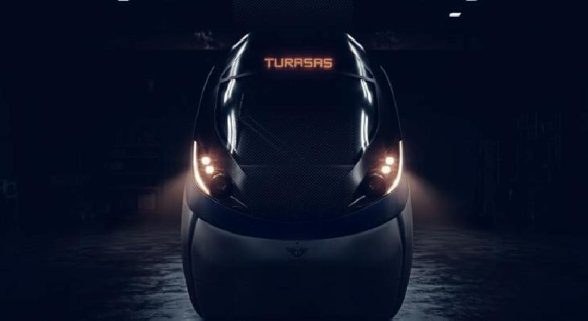 Türkiye’nin ürettiği ilk hızlı tren raylara iniyor