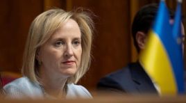 ABD’nin Kiev Büyükelçi Vekili Julie Davis’ten istifa kararı