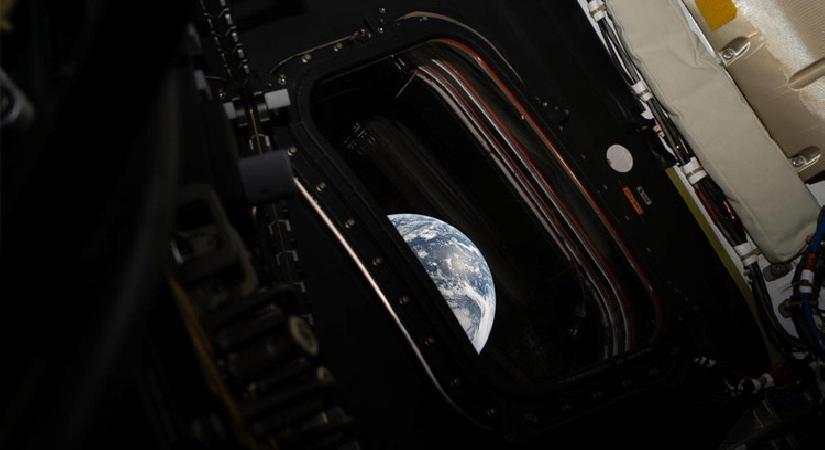 Artemis II mürettebatı Ay’ın çekim alanına girdi