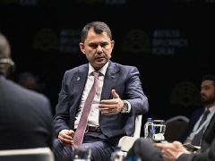 Bakan Kurum, BM İklim Değişikliği Çerçeve Mukavelesi İcra Sekreteri Stiell ile görüştü