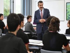 Bakan Tekin: Okullar birlik ve umut alanıdır