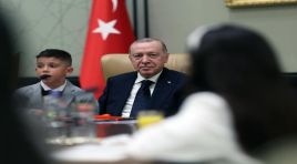 Cumhurbaşkanı Erdoğan çocuklarla buluştu
