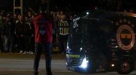 Derbi sonrası Samandıra karıştı! Fenerbahçe taraftarı otobüsü taşladı