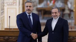 Dışişleri Bakanı Hakan Fidan İranlı mevkidaşı ile görüştü