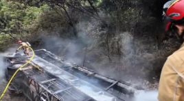 Ekvador’da yolcu otobüsü uçuruma yuvarlandı. 11 kişi öldü