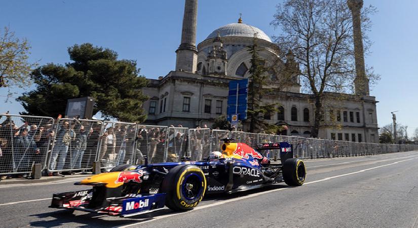 Formula 1’in Türkiye’ye dönüşü dünya basınında yankı uyandırdı! ‘İkonik yarış geri dönüyor! Unutulmaz İstanbul pisti tekrar F1’de’