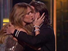 ‘Kariyeri bitti, kendi de ölür’ diyenler öylece bakakaldı: Çaresiz hastalığına baş tuttu, mucizenin ismi oldu: Tüm dualar kabul edildi, sahneye dönüyor