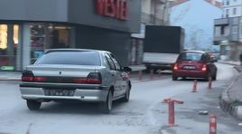 Kazaya yapınca plakalarını söktü ama polisten kaçamadı