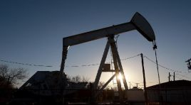 Körfez petrol üretimini onarmaya çalışıyor