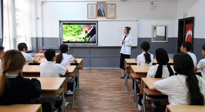 Öğretmenlerin vilayet içi yer değiştirme süreci başladı