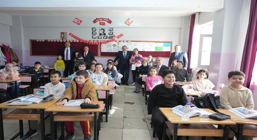 Okula sürpriz ziyaret