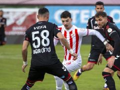 Sivasspor, Bolu’da 2 golle kazandı!