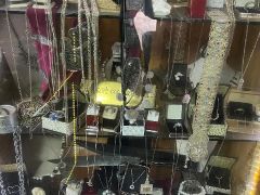 Ustası bile zor ayırt ediyor. Bir gram altının birebir sahtesini yapıyorlar