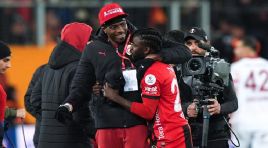 Victor Osimhen’e kadro arkadaşından övgüler: ‘Her şeyi yapar’