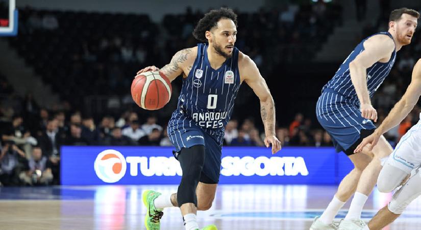 Anadolu Efes, Basketbol Harika Ligi’nde yarı finalde!