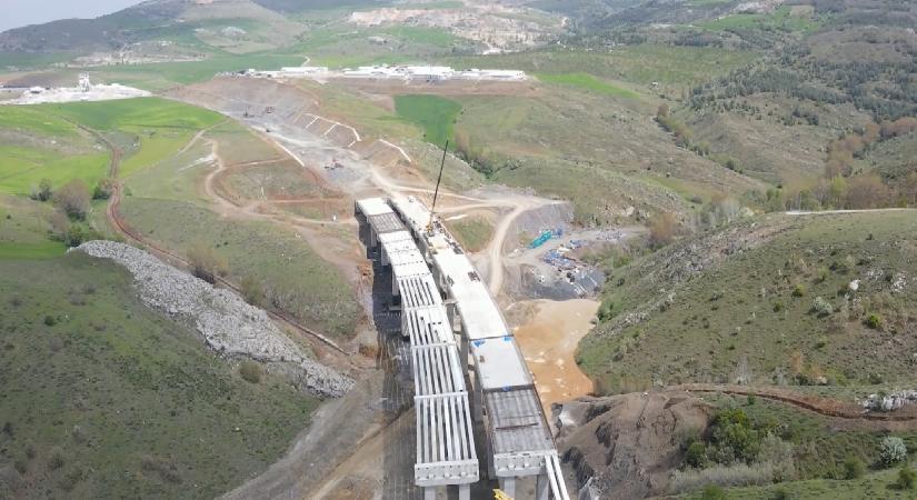 Anadolu’da 42 kenti birbirine bağlayacak otoyol için çalışmalar sürüyor
