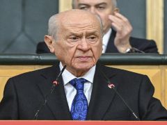 Bahçeli’den İstanbul’un fethi iletisi. ”Türk askeri dehasının tarihin seyrine vurduğu mühür”