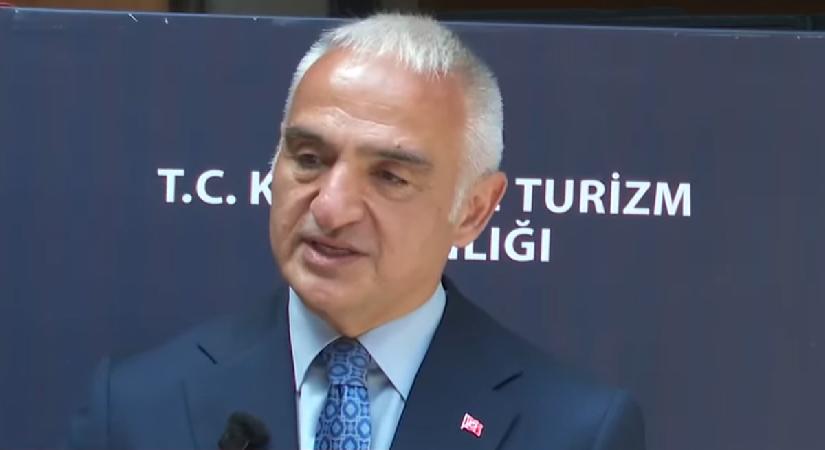 Bakan Ersoy: 2027’de 30 büyükşehirde de Kültür Yolu Festivali düzenlenecek