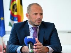 Belçika Savunma Bakanı Francken: “Geri döneceğiz ve bu dönüş 14 yıl sürmeyecek”