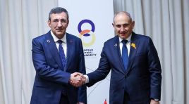 Cumhurbaşkanı Yardımcısı Yılmaz ile paşinyan görüştü