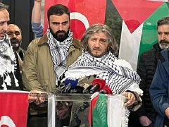 İsrail’in alıkoyduğu Türk aktivist yurda döndü: Yunanistan’a İsrail ile işbirliği suçlaması