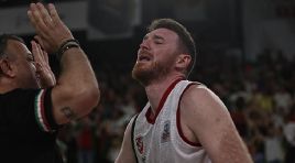 Karşıyaka Basketbol, son saniyede ligde kaldı!