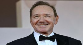 Kevin Spacey setlere dönüyor. Melodies in the Forest filminde başrol oynayacak