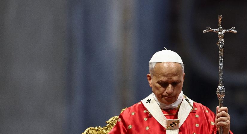 Papa’dan yapay zekaya karşı genelge: Geliştirilmesini yavaşlatın