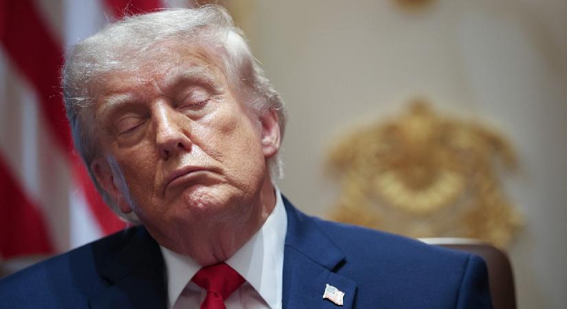 Trump’ın yıllık sıhhat raporu çıktı. “Acilen kilo vermeli”