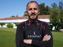 Zeki Yavru: ‘Futbolu Samsunspor’da bırakmak istiyorum!’
