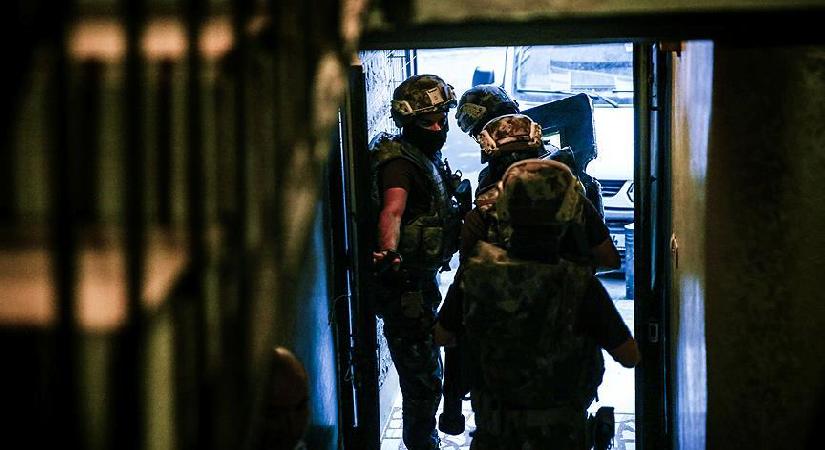 24 vilayette göçmen kaçakçılığı operasyonu. 36 organizatör tutuklandı