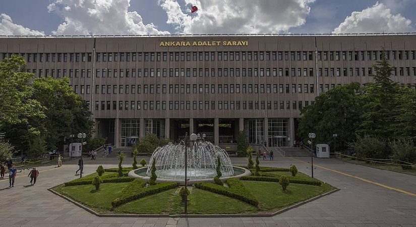 Adliyedeki rüşvet pazarlığını savcı duydu. “İnfazını 100 bin liraya erteletirim” diyen düzmece yazı işleri müdürü yakalandı