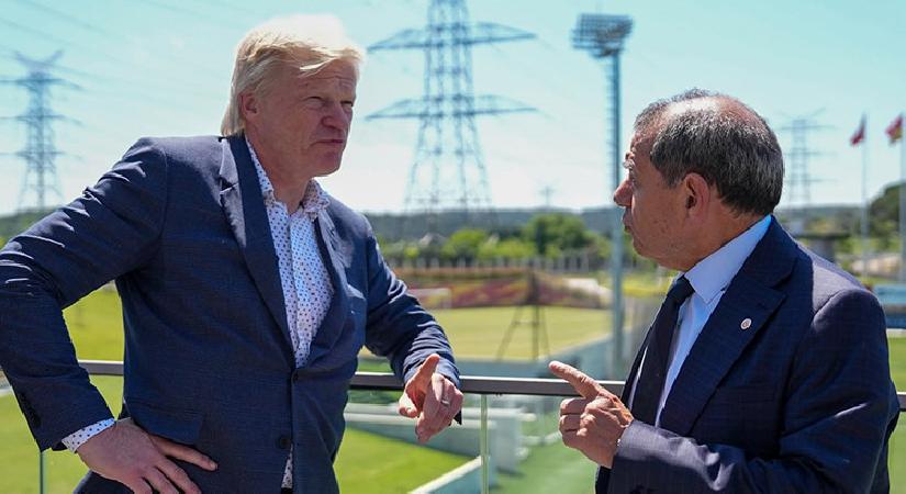 Alman futbol efsanesinden Galatasaray’a ziyaret: Dursun Özbek, Oliver Kahn ile görüştü!